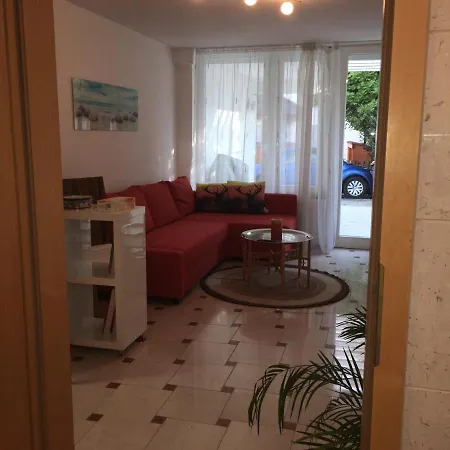 Emc Maisonette *